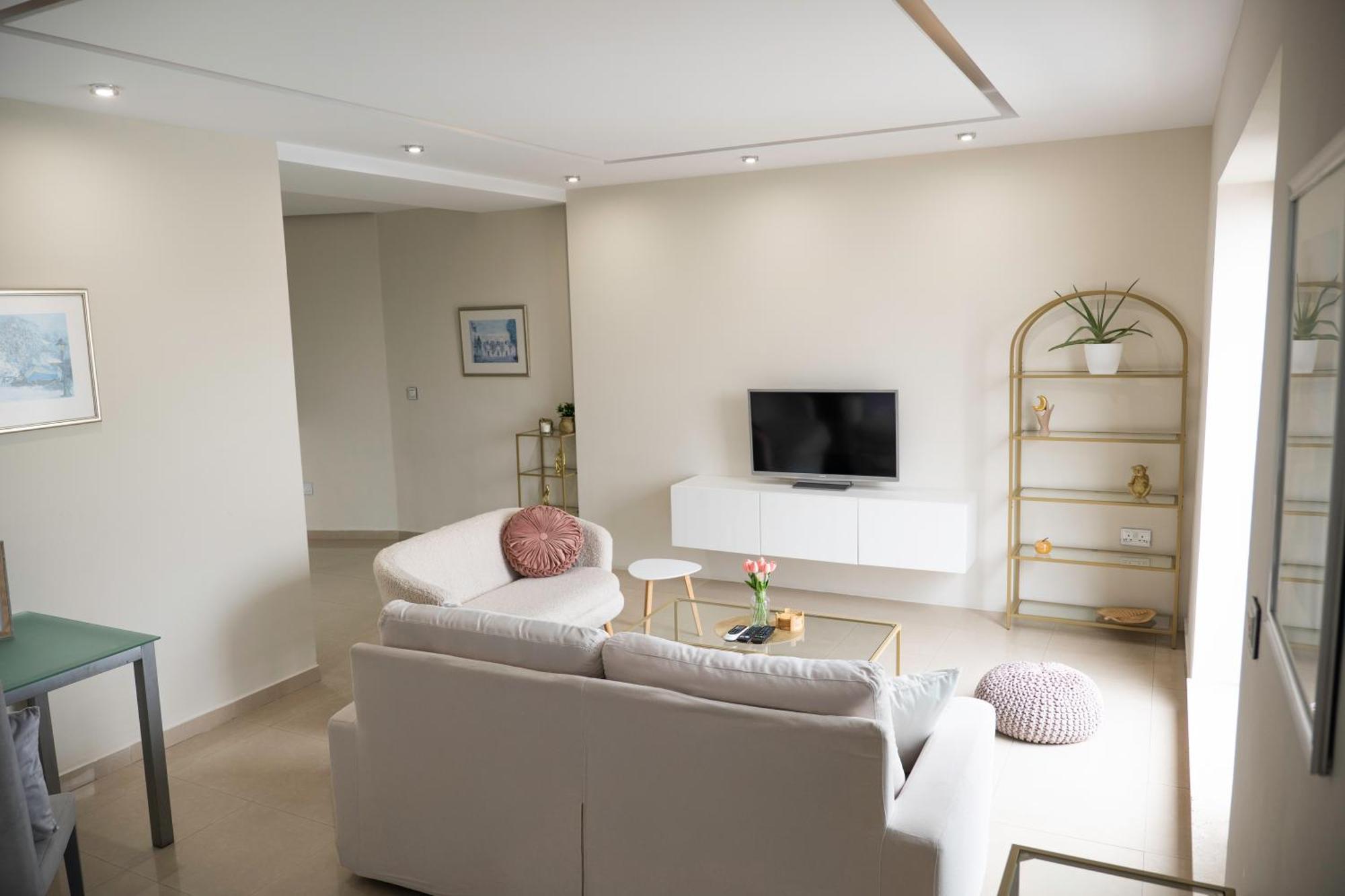 Golden Harbour - 2 Bedrooms, 2 Bathrooms Gzira ภายนอก รูปภาพ