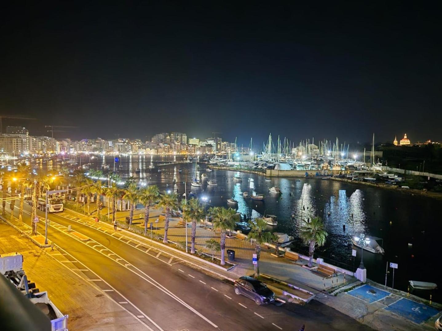 Golden Harbour - 2 Bedrooms, 2 Bathrooms Gzira ภายนอก รูปภาพ